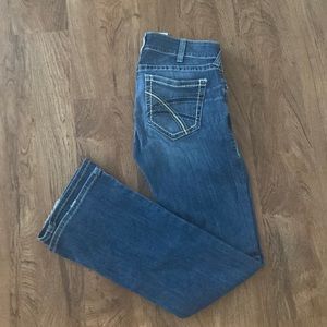 Mid ride ariat jeans 30 long (34 inseam)